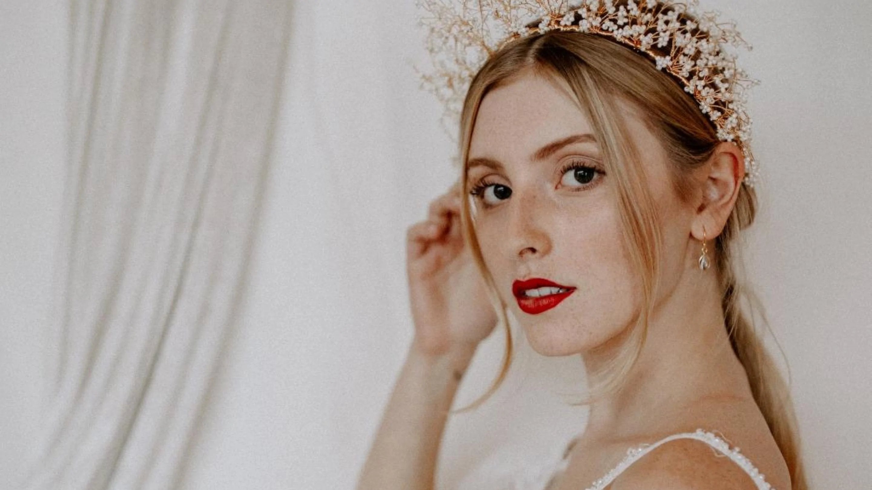 Aimimier Brautschmuck Haarkamm Mit Strass – Rot, Gold, Für Hochzeit, Party, Abendveranstaltung
