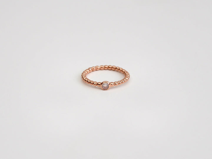 Dotted Collection: Zarter Mondstein Ring | vergoldet, rosévergoldet, silber