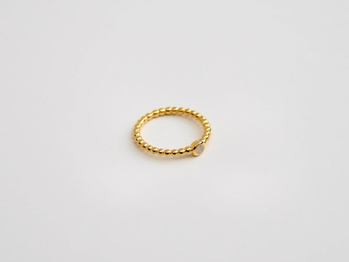 Dotted Collection: Zarter Mondstein Ring | vergoldet, rosévergoldet, silber