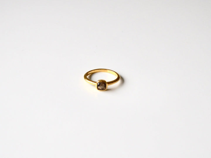 Square Dots: Facettierter Rauchquarz Ring vergoldet | verschiedene Größen