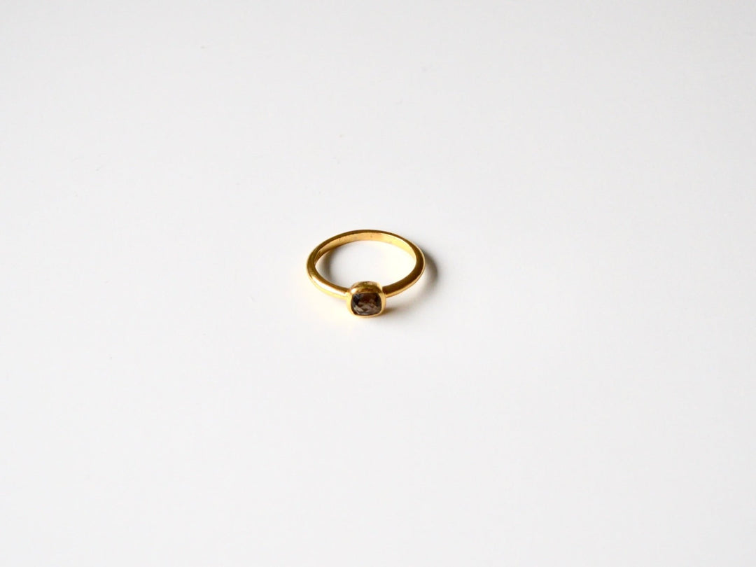 Square Dots: Facettierter Rauchquarz Ring vergoldet | verschiedene Größen
