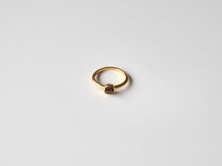 Square Dots: Facettierter Rauchquarz Ring vergoldet | verschiedene Größen
