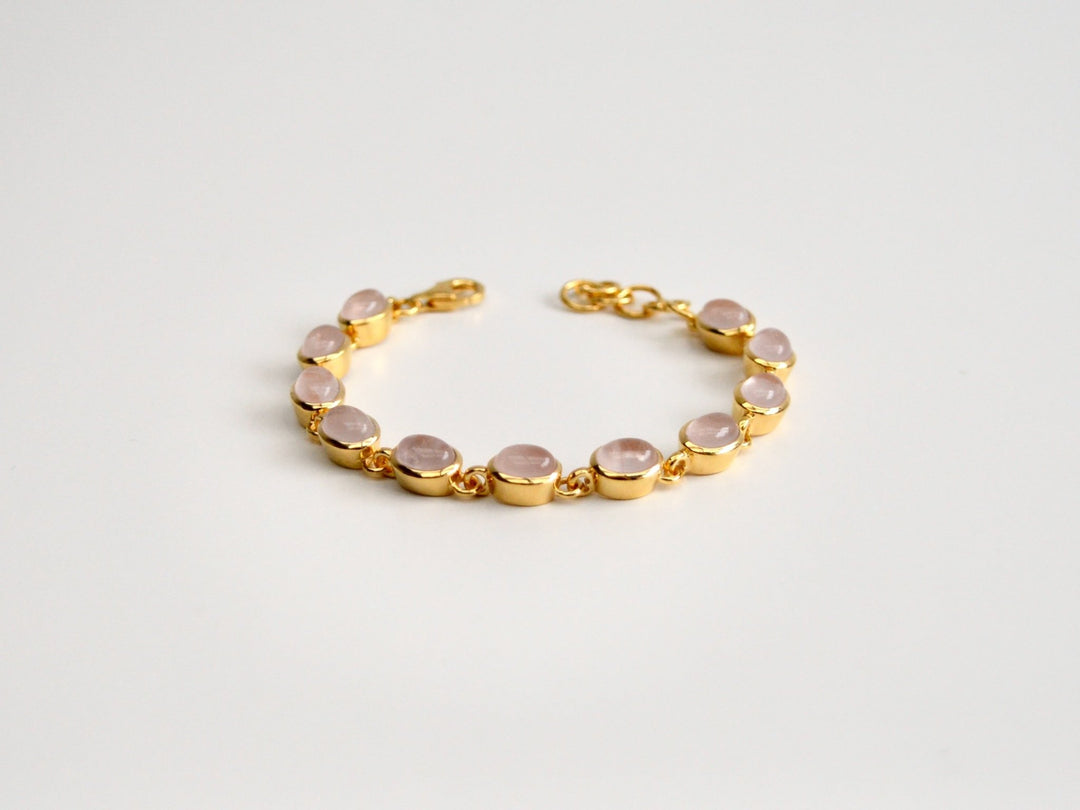 Oval Gems: Statement Armband Rosenquarz poliert | vergoldet