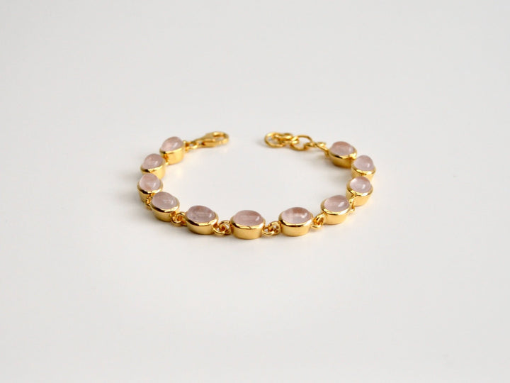 Oval Gems: Statement Armband Rosenquarz poliert | vergoldet