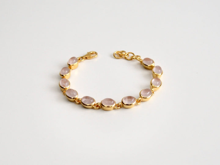 Oval Gems: Statement Armband Rosenquarz poliert | vergoldet