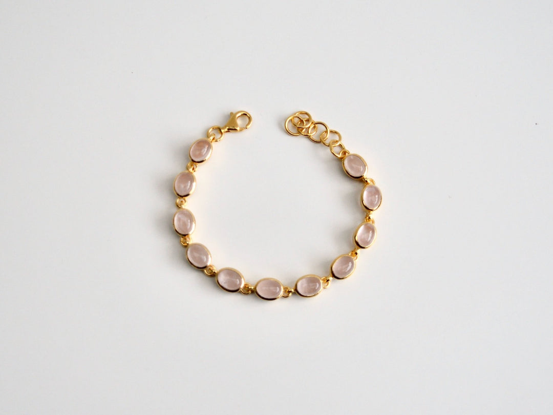 Oval Gems: Statement Armband Rosenquarz poliert | vergoldet
