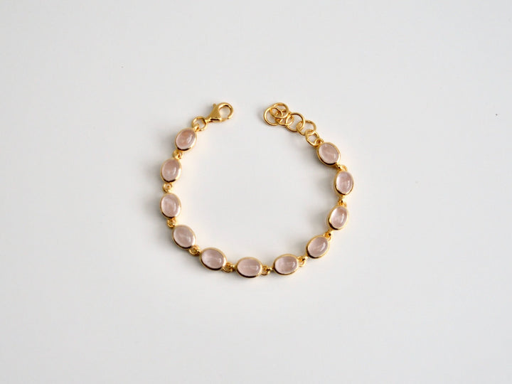 Oval Gems: Statement Armband Rosenquarz poliert | vergoldet