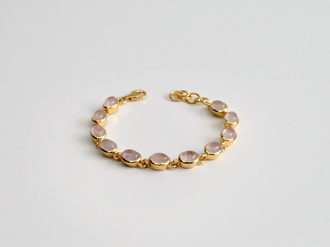 Oval Gems: Statement Armband Rosenquarz poliert | vergoldet