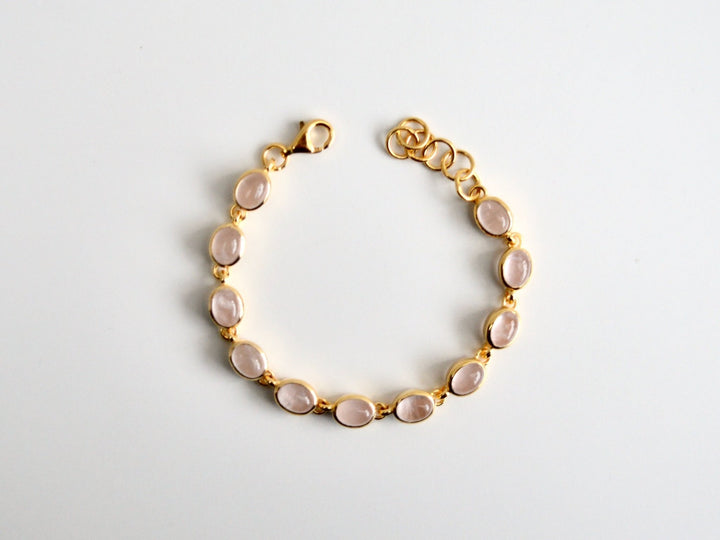 Oval Gems: Statement Armband Rosenquarz poliert | vergoldet