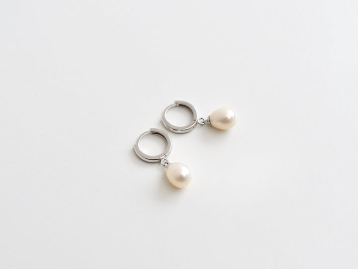 Pearls: Hoops mit ovalen AAA Süßwasserperlen | vergoldet, silber