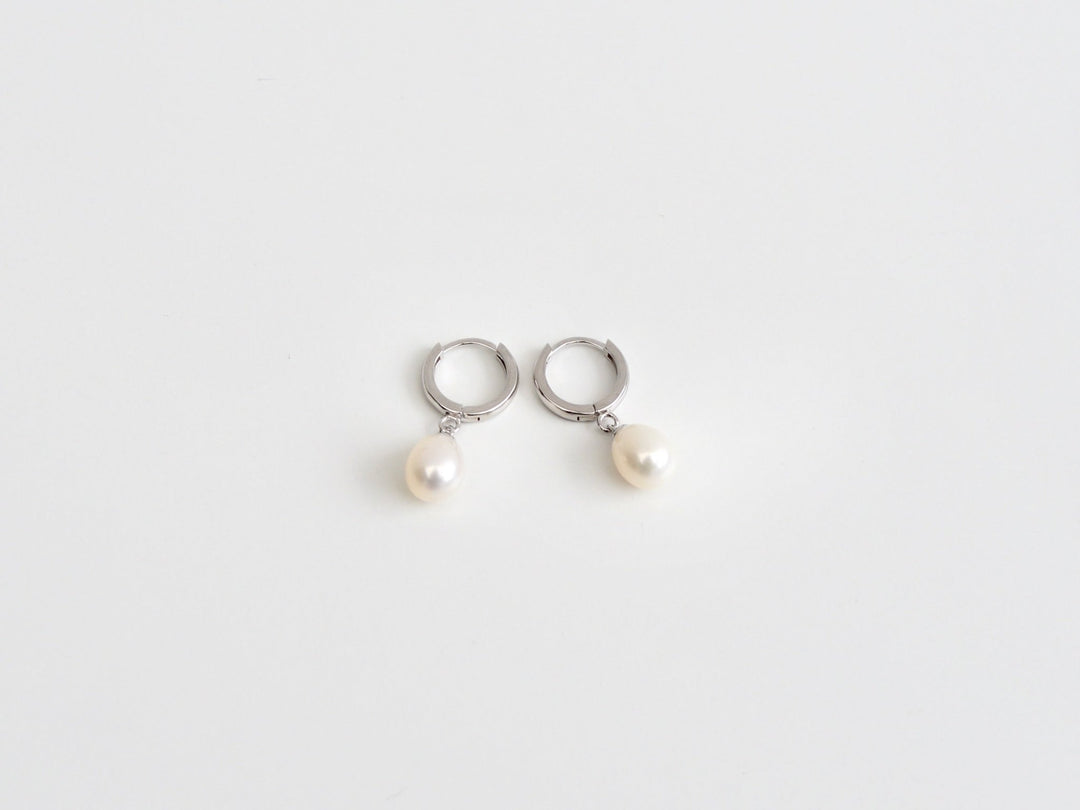 Pearls: Hoops mit ovalen AAA Süßwasserperlen | vergoldet, silber