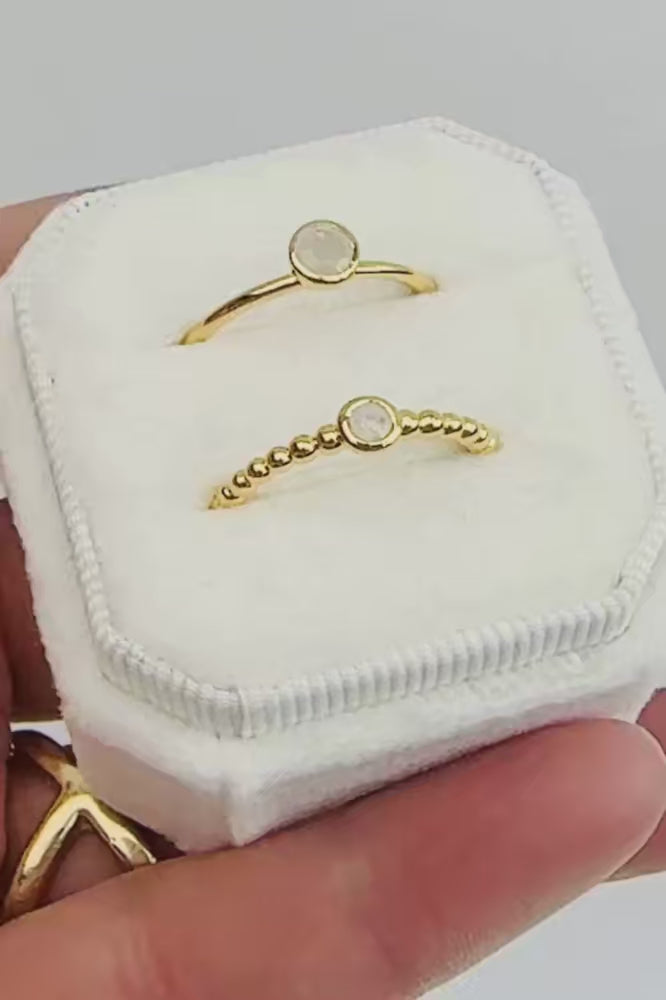 Tiny Gems: Zarter Mondstein Ring | vergoldet, rosévergoldet, silber