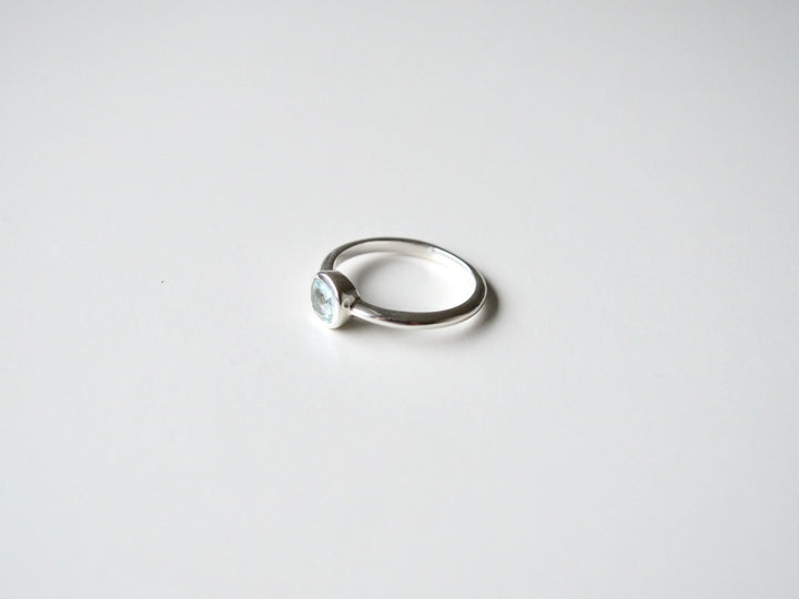 Square Dots: Blauer Topas Ring silber| Gr. 54, 58