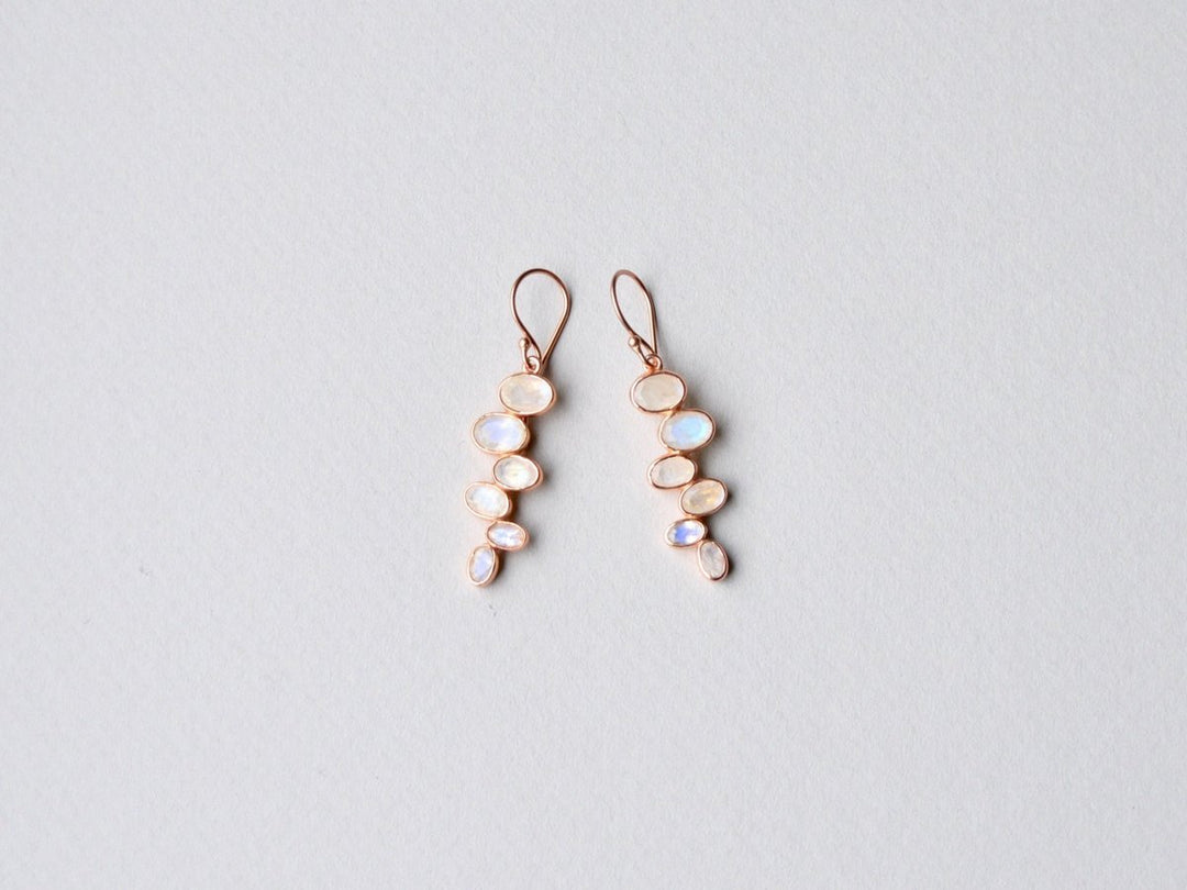 Amber: Mondstein Ohrhänger | vergoldet, rosévergoldet, silber - Mia&Martha by Katja Schmalen