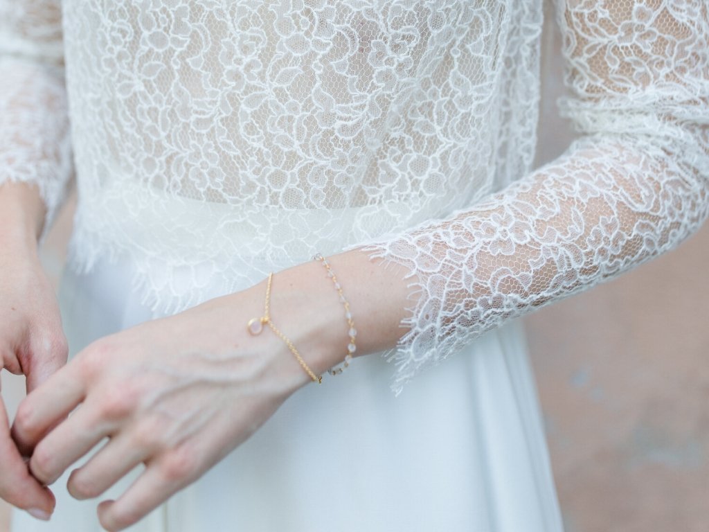 Dangling Delicate Dots: Rosenquarz Armband vergoldet - Mia&Martha by Katja Schmalen