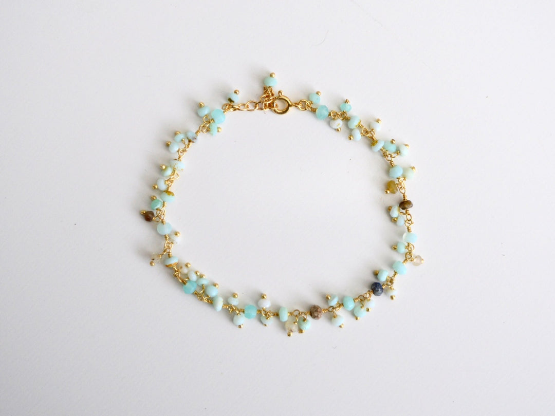 Dangling Gems: Armband Peruanischer Opal | vergoldet