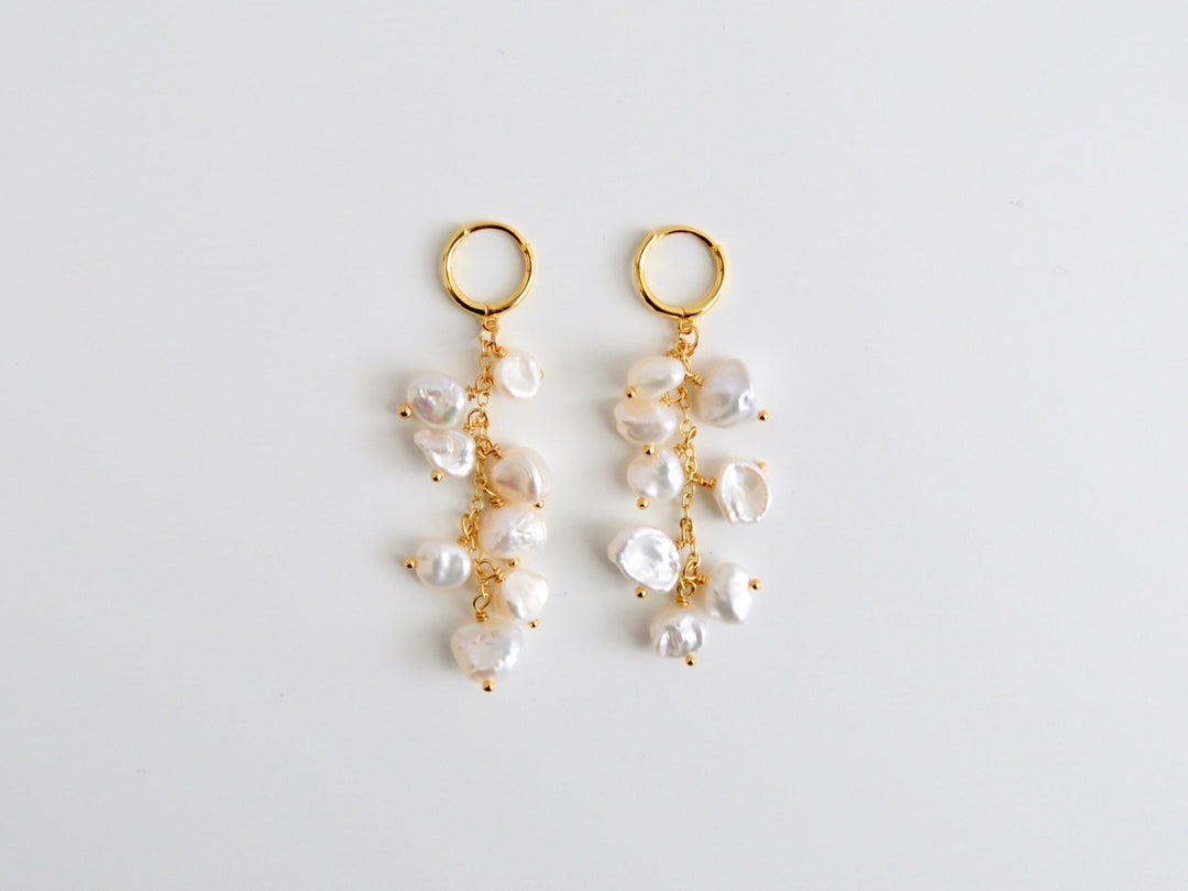 Dangling Pearls: Mini Creolen mit echten Barockperlen | vergoldet