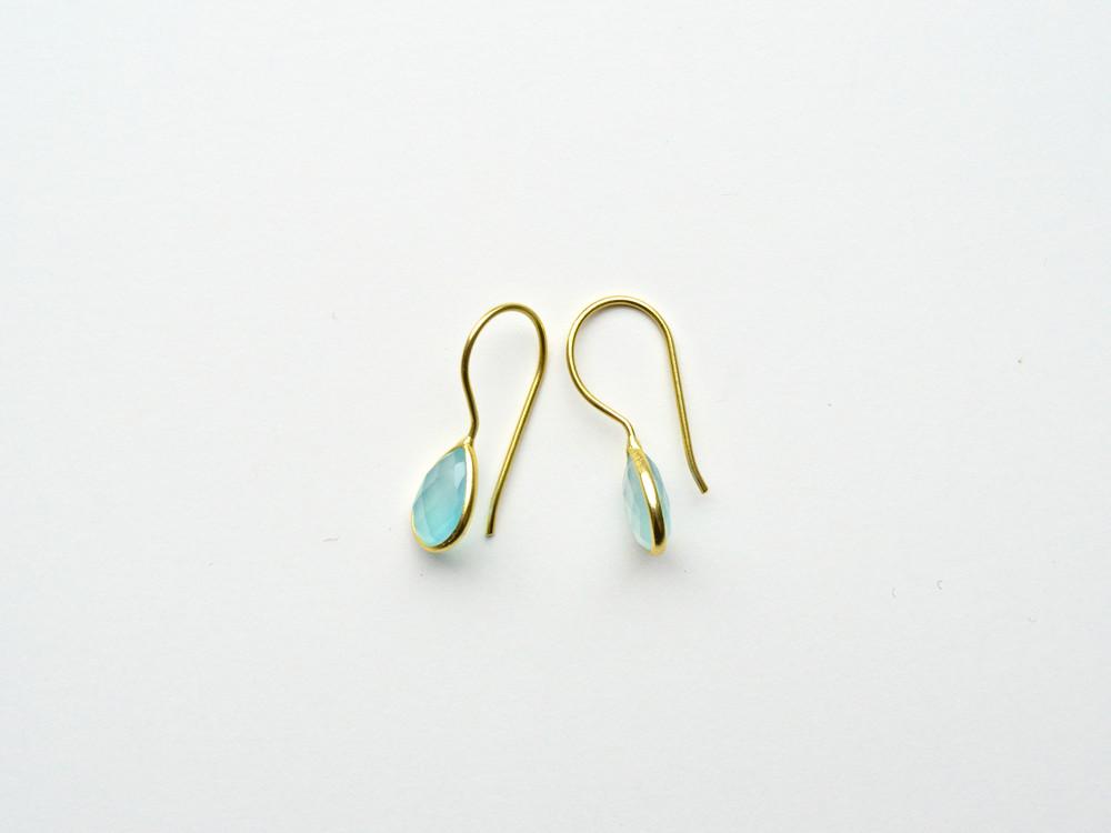 Delicate: Aqua Chalcedon Ohrringe vergoldet - Mia&Martha by Katja Schmalen