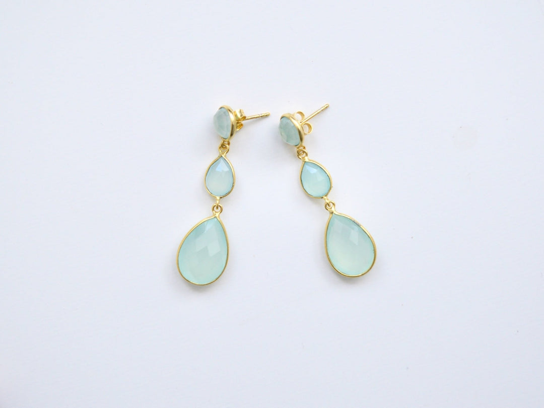 Gem Collection: Aqua Chalcedon Ohrstecker vergoldet