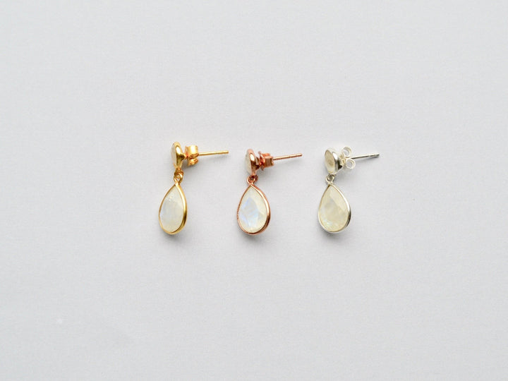 Gem Collection: Mondstein Ohrstecker Facette vergoldet - Mia&Martha by Katja Schmalen