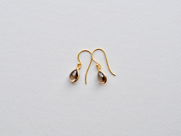 Gem Drops: Rauchquarz Ohrringe vergoldet - Mia&Martha by Katja Schmalen