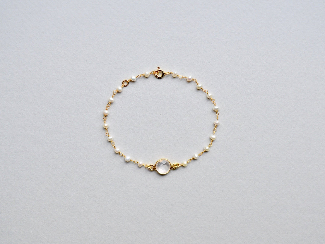 Gems & Pearls: Perlen und Rosenquarz Armband vergoldet - Mia&Martha by Katja Schmalen