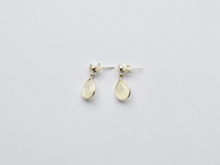 Facette: Mondstein Ohrstecker | vergoldet, rosévergoldet, silber