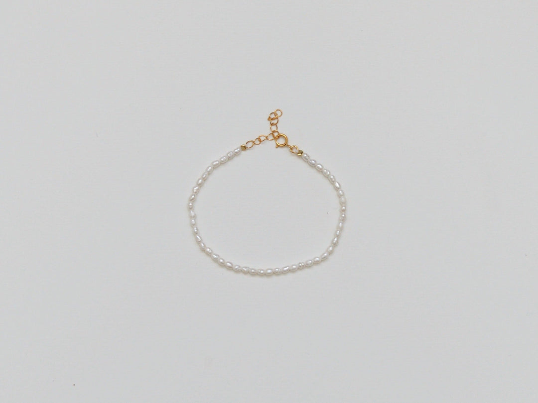 Pearl Collection: Zartes Perlenarmband | vergoldet
