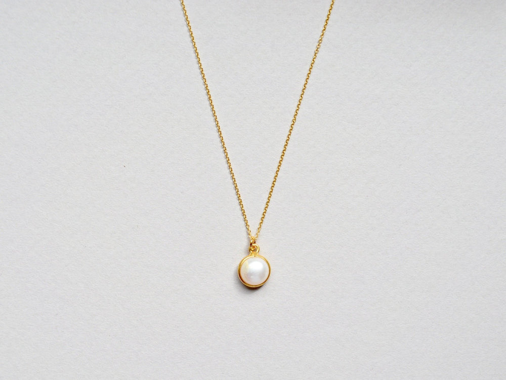 Pearl Dots: Bezaubernde Perlenkette vergoldet - Mia&Martha by Katja Schmalen