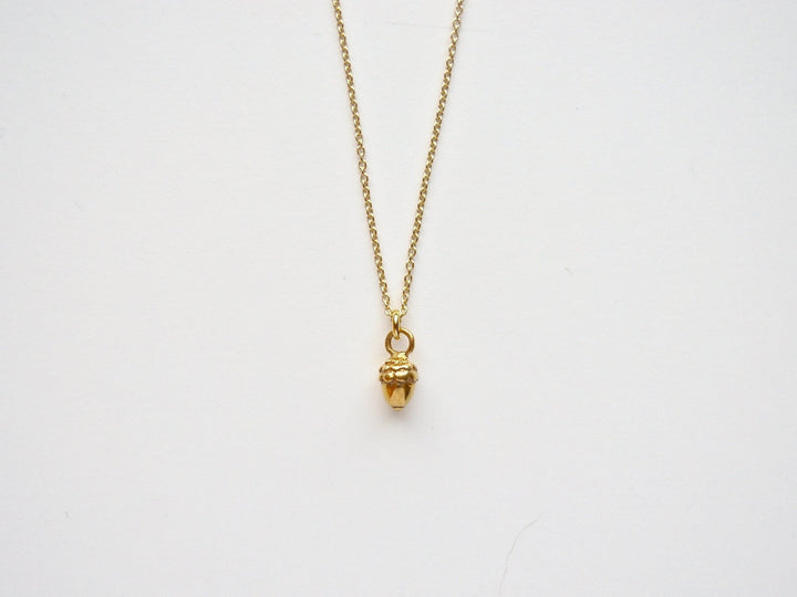 So zart: Tiny Acorn Kette vergoldet - Mia&Martha by Katja Schmalen