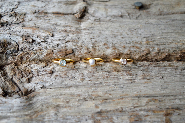 Square Dot: Facettierter Rosenquarz Ring vergoldet - Mia&Martha by Katja Schmalen