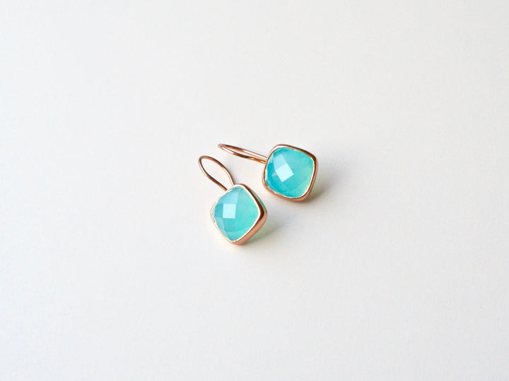 Square Dots: Aqua Chalcedon Ohrringe | vergoldet, rosévergoldet, silber