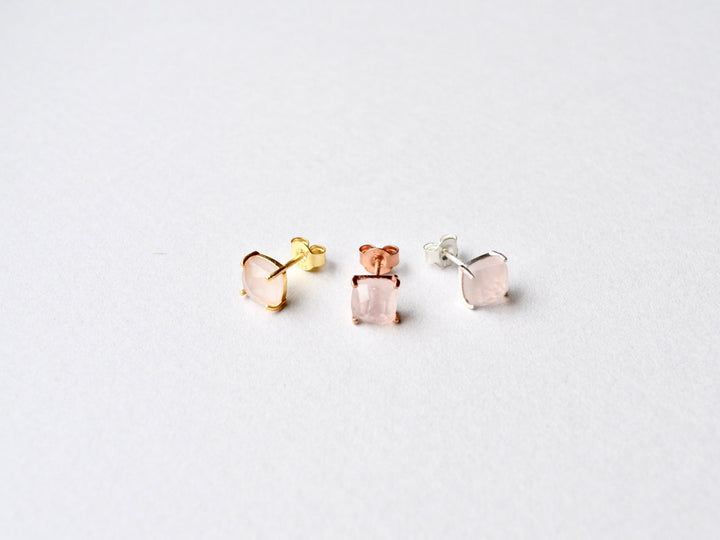 Square Gems: Rosenquarz Ohrstecker Prong | vergoldet, rosévergoldet, silber - Mia&Martha by Katja Schmalen