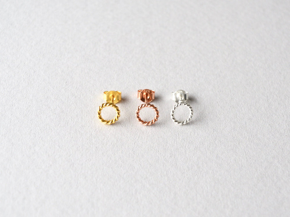 Twisted Circle: Zarte Ohrstecker | vergoldet, rosévergoldet, silber - Mia&Martha by Katja Schmalen