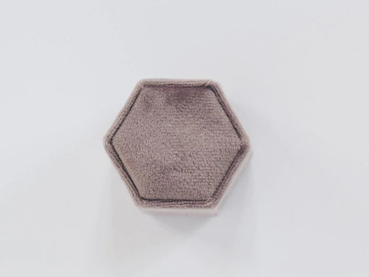 Velvet Love: Ringbox Hexagon aus Samt - verschiedene Farben