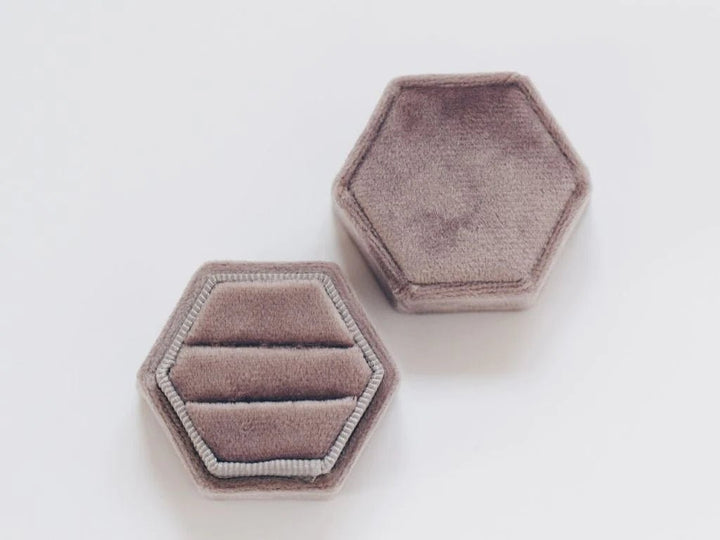 Velvet Love: Ringbox Hexagon aus Samt - verschiedene Farben