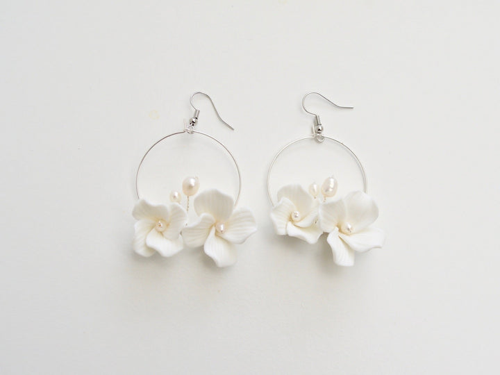 Violette: Ohrringe Circle mit Süßwasserperlen | Farbe gold oder silber