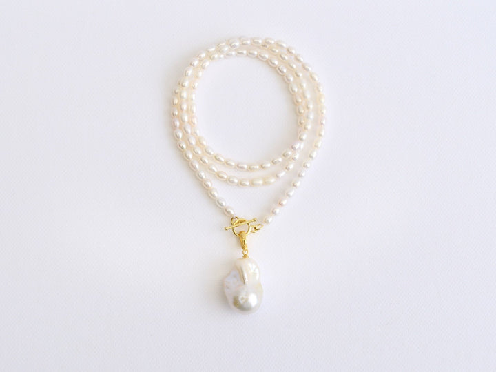 Baroque Pearls: Lange Statement-Kette mit 3A-Perle | vergoldet