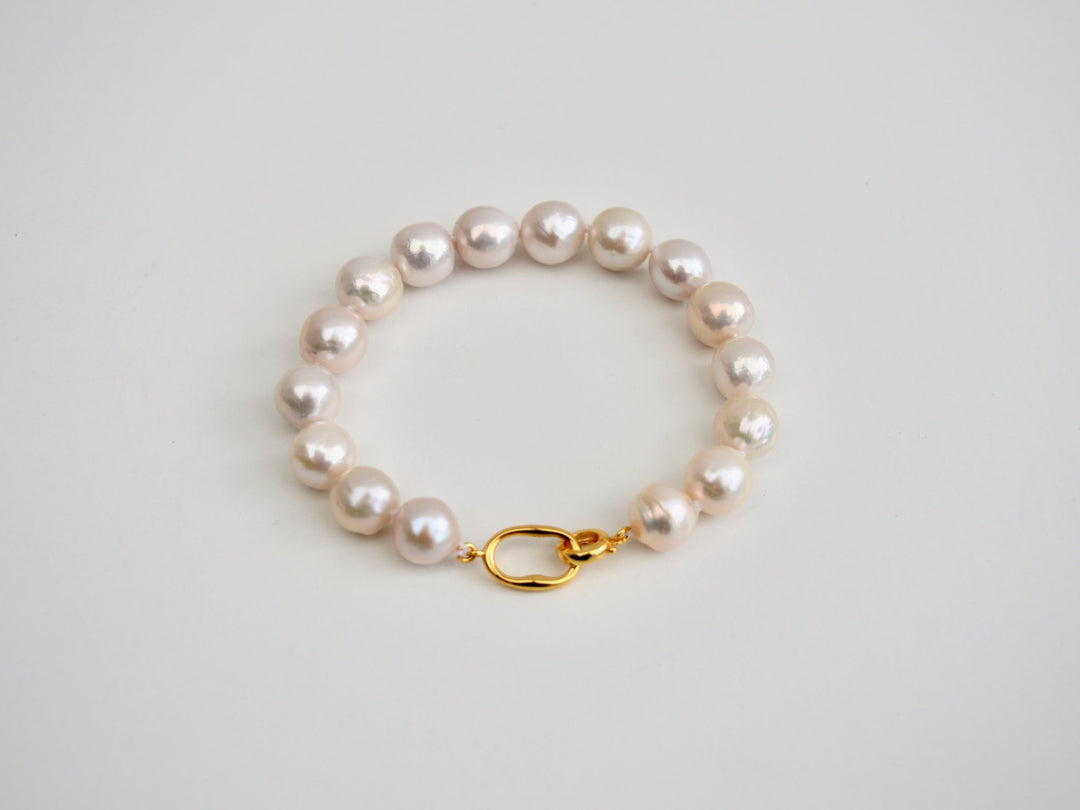 Baroque Pearls: Statement Perlenarmband | vergoldet