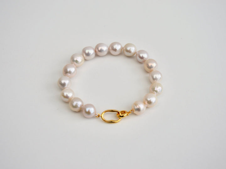 Baroque Pearls: Statement Perlenarmband | vergoldet