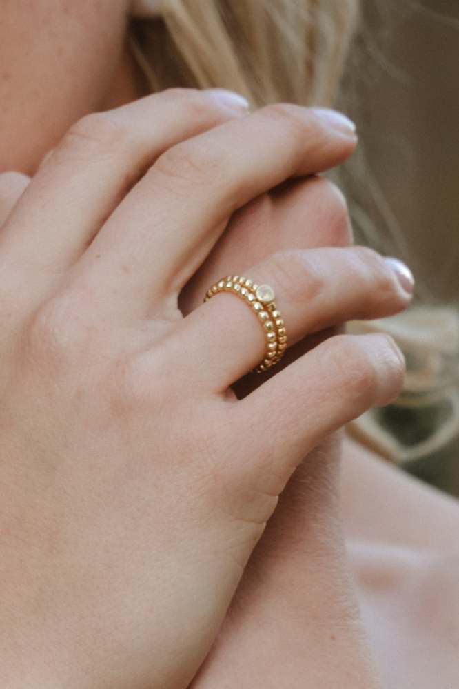 Dotted Collection: Zarter Mondstein Ring | vergoldet, rosévergoldet, silber