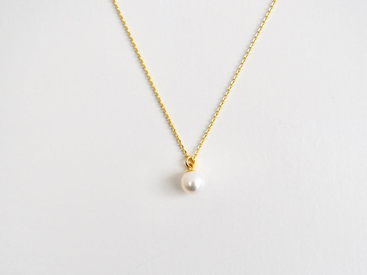 Pearls: Zarte Kette mit 6mm AAA Süßwasserperle  | vergoldet, silber