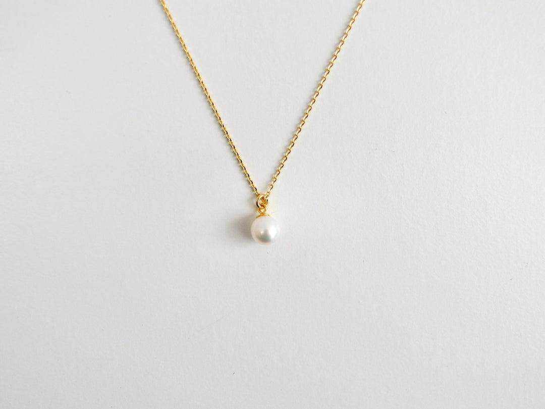 Pearls: Zarte Kette mit 6mm AAA Süßwasserperle  | vergoldet, silber