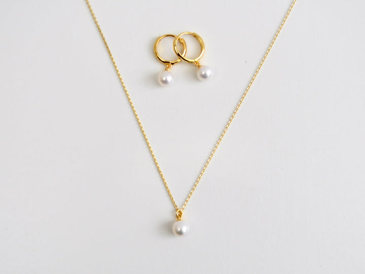 Pearls: Hoops mit runden 6mm AAA Süßwasserperlen | vergoldet, silber