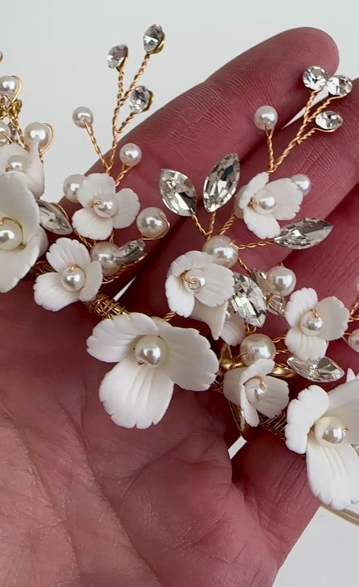 Sparkling Céline: Haarreif mit 3D Blüten | Farbe gold, roségold, silber