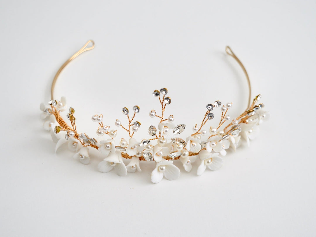 Sparkling Céline: Haarreif mit 3D Blüten | Farbe gold, roségold, silber