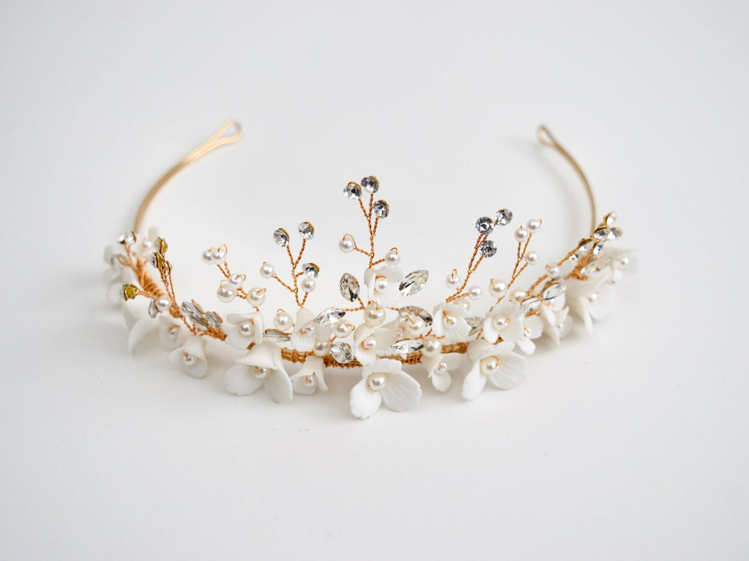Sparkling Céline: Haarreif mit 3D Blüten | Farbe gold, roségold, silber