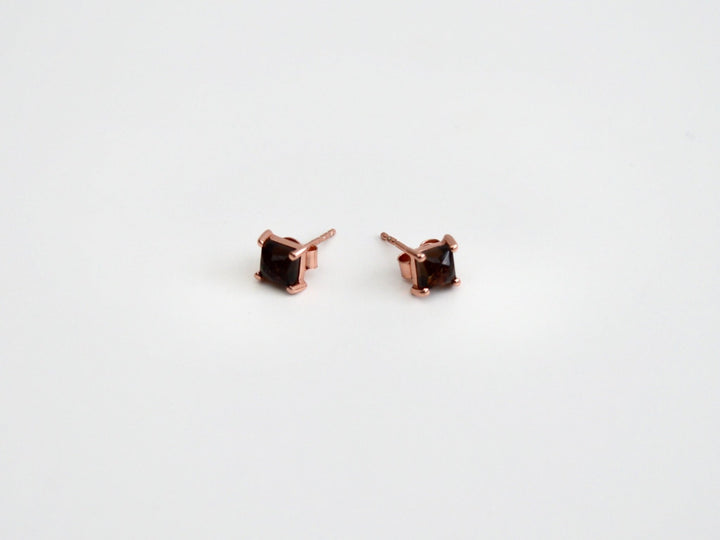 Square Gems: Rauchquarz Ohrstecker Prong | vergoldet, rosévergoldet, silber