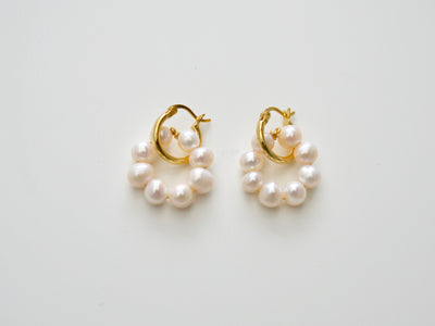 Hoops & Pearls: Creolen mit echten Süßwasserperlen | vergoldet