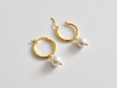 Baroque Pearls: Creolen mit echten Zuchtperlen | vergoldet, silber